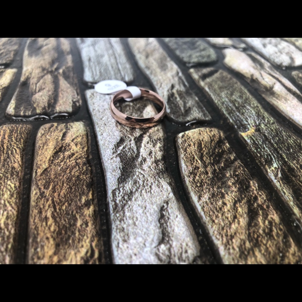 Womens rose gold wedding band ring